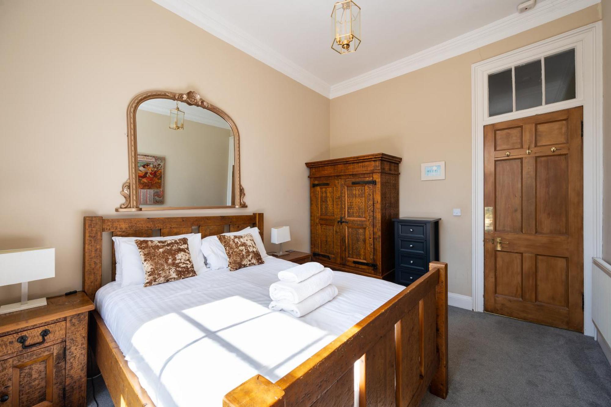 Windsor Street Apartment, Edinburgh